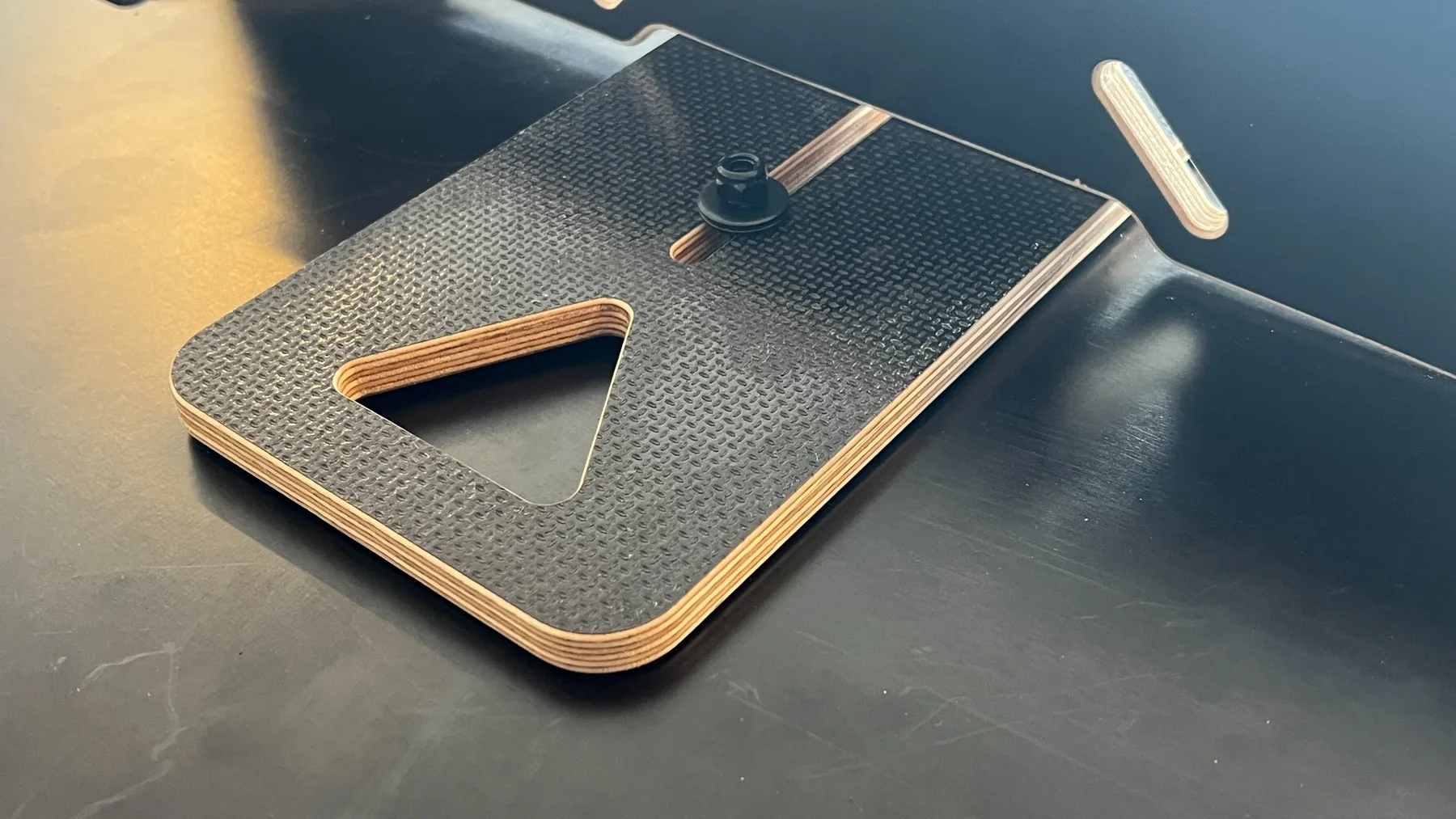 Fly-out Kicker Ramp — 06-18